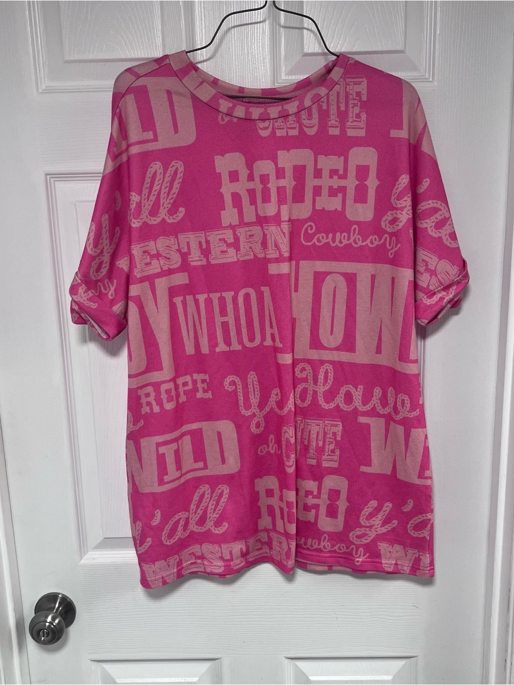 Women’s Pink Western Graphic Short Sleeve Tee Size M